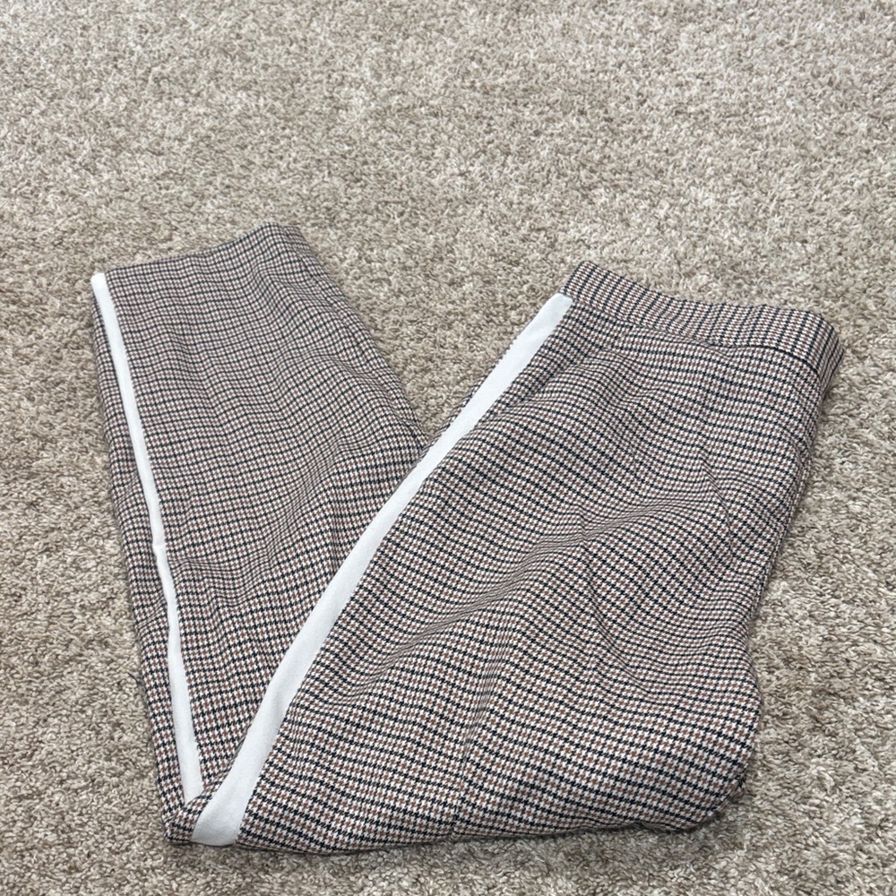 ⭐️2/$10 - ASOS Checkered Pants with White Stripe